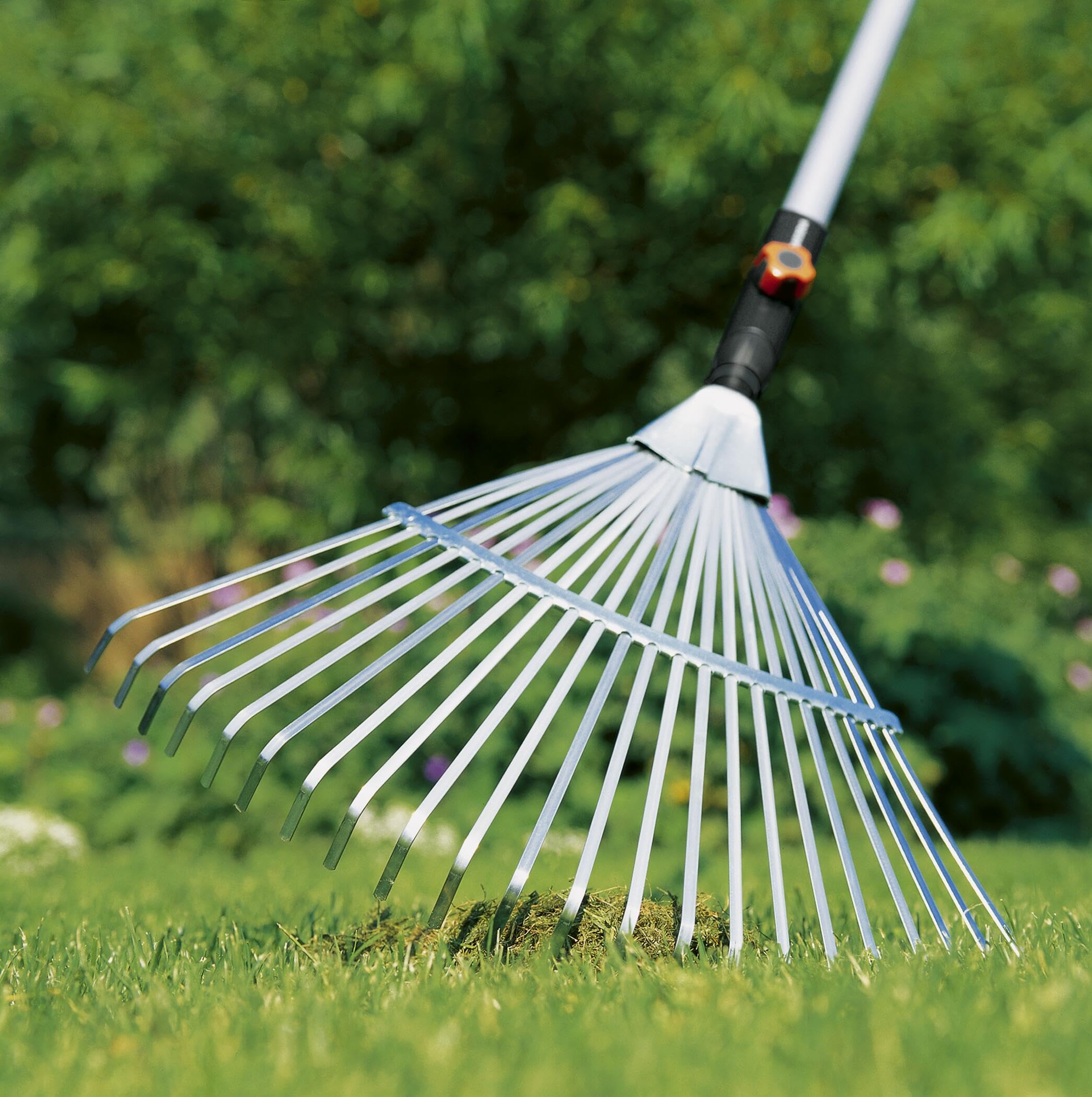 gardena-combisystem-f-cherbesen-3102-20-laubrechen-50-cm-arbeitsbreite image 2