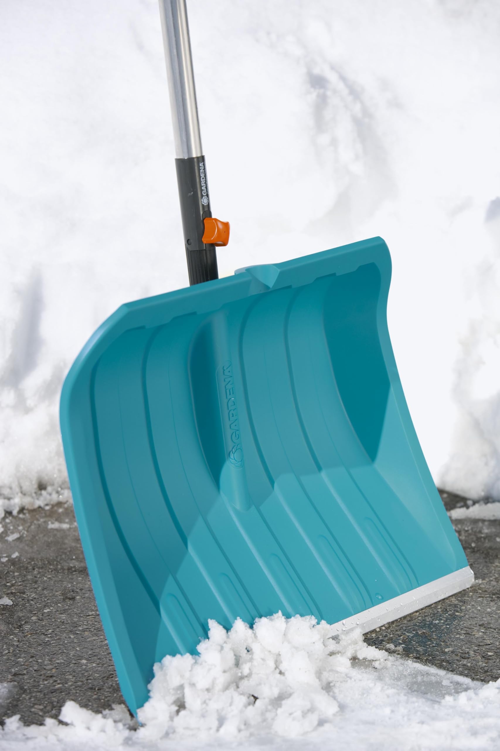 gardena-combisystem-schneeschieber-es-50-schneeschaufel-50-cm-mit-edelstahlkante image 4