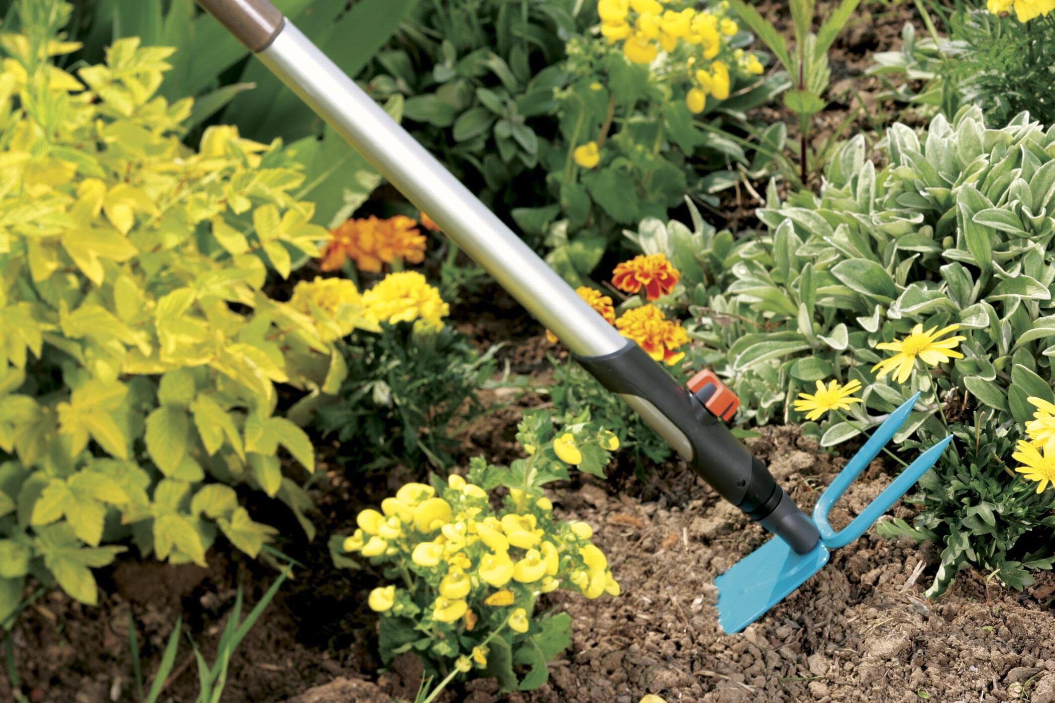 gardena-combisystem-gartenhacke-3218-20-hacke-7-5-cm-mit-2-zinken image 5
