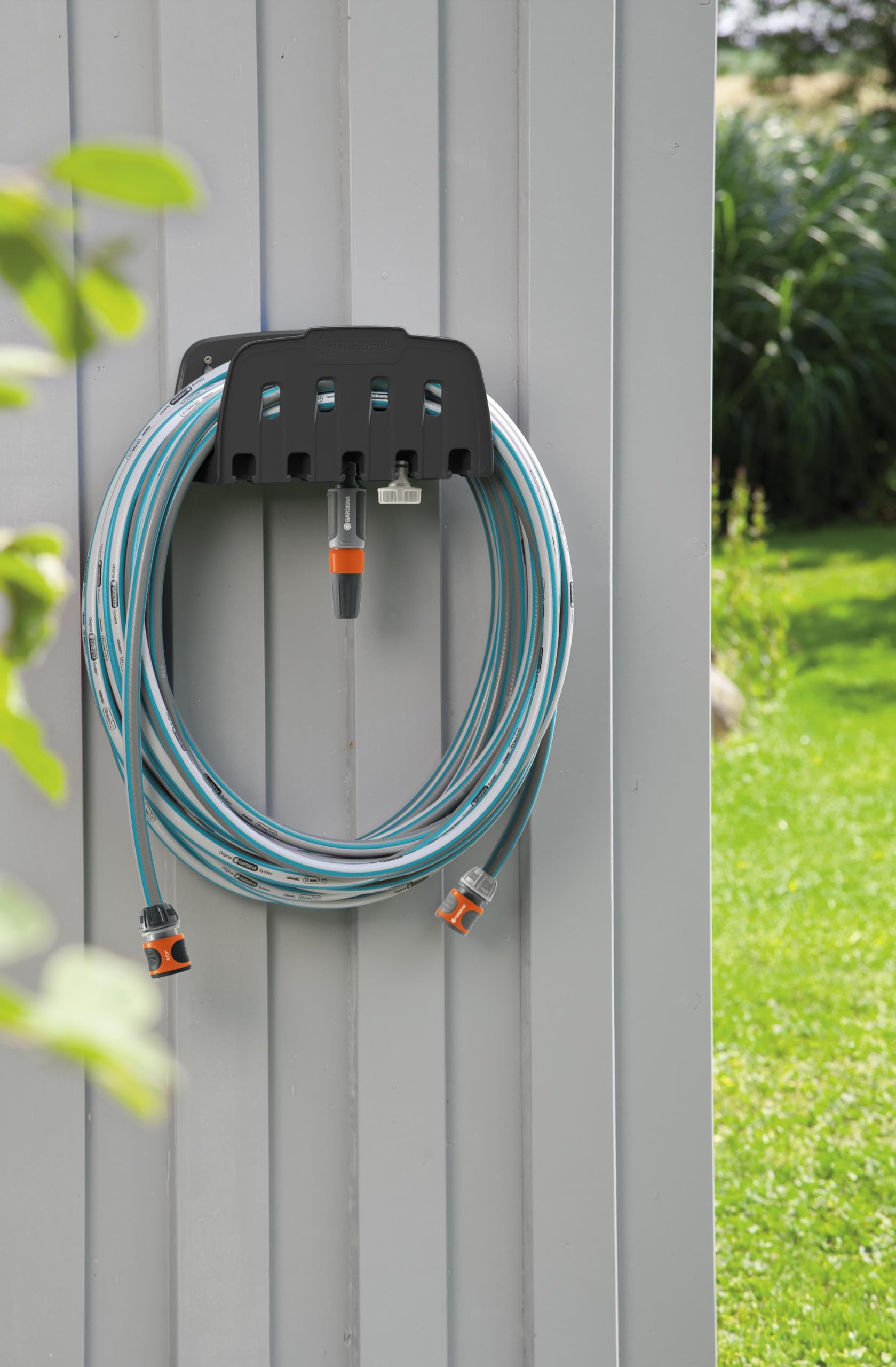 gardena-wandschlauchhalter-set-mit-20-m-classic-schlauch-13-mm-1-2-zoll image 5